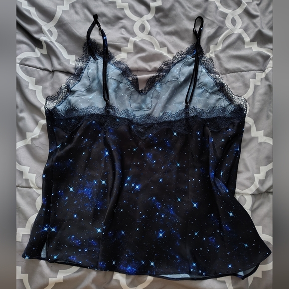 *NWOT* Victoria's Secret Women's Large Galaxy Print Sleepwear Camisole Top - Picture 3 of 6
